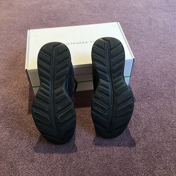 APL Techloom Pro sneakers - Picture 2 of 2